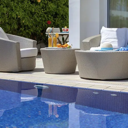 Villa Goodness Offers Magnificent Coastal Views *