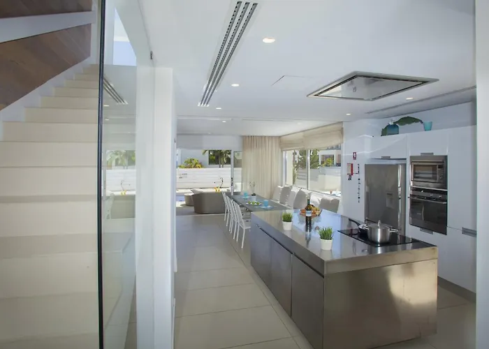 Goodness Offers Magnificent Coastal Views Villa *