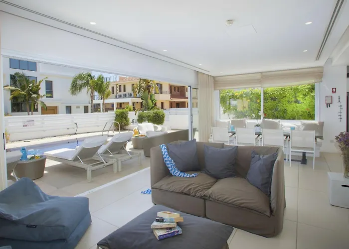 Villa Goodness Offers Magnificent Coastal Views *