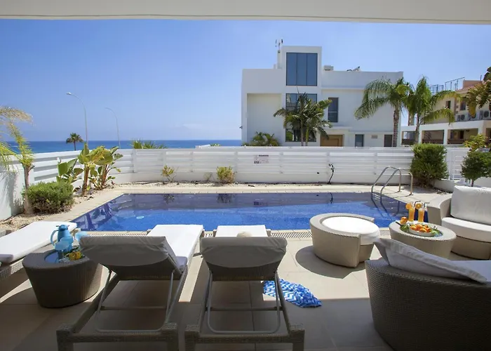 Villa Goodness Offers Magnificent Coastal Views