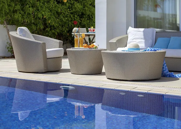 Villa Goodness Offers Magnificent Coastal Views *