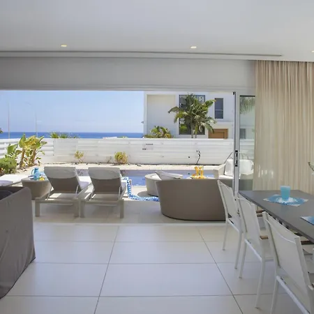 Goodness Offers Magnificent Coastal Views Vilă